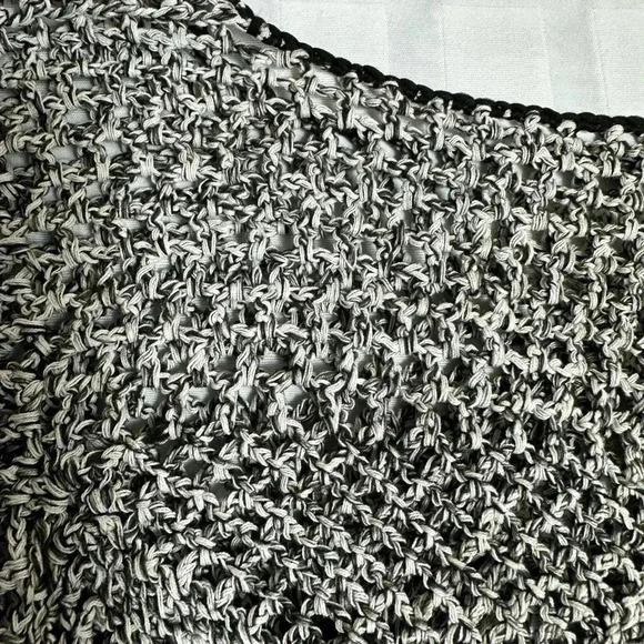 🔥6/$20. Rare unique Crochet/knitmedium grey black white - Picture 6 of 7